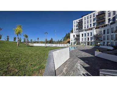 Apartamento T1 à venda na Rua de Vale de cubas