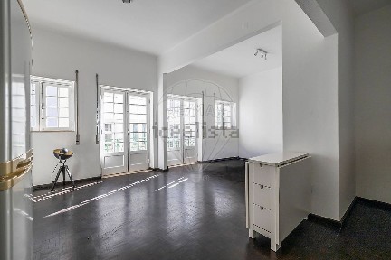 Apartamento T1 à venda na Rua Rodrigues Cordeiro