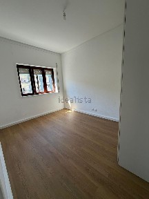Arrendamento de apartamento T3 na Rua de Oliveira Monteiro