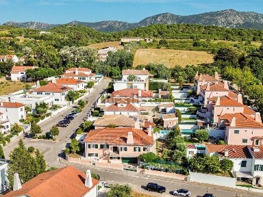 Arrendamento de moradia independente na Vila Nogueira de Azeitão