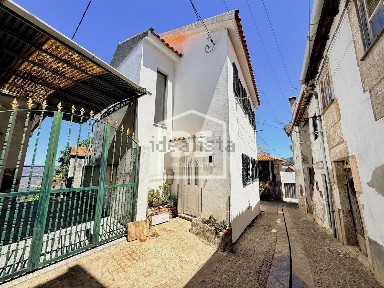 Moradia independente à venda em Vila de Armamar