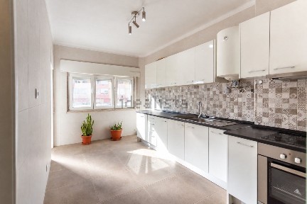 Apartamento T2 à venda na Rua Dom Manuel I