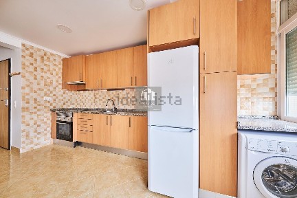 Apartamento T2 à venda na Rua de Almada s/n