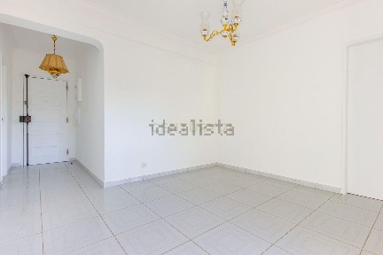 Apartamento T1 à venda na Rua José Gomes Ferreira, 15