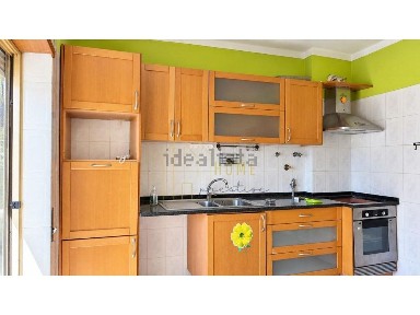 Apartamento T3 à venda na Rua Antero de Quental, 7 C