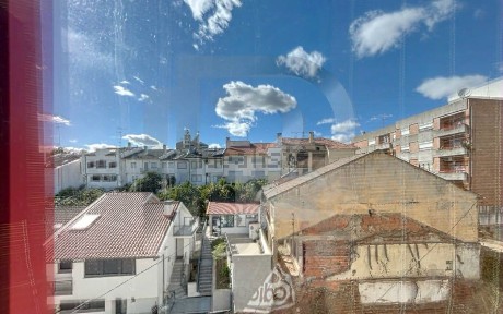 Arrendamento de apartamento T3 na Avenida Doutor Francisco Sá Carneiro, 36