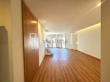 Arrendamento de duplex na Portas de Benfica - Mercado de Benfica