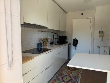 Apartamento T3 à venda na Rua Nova da Raposa, 246