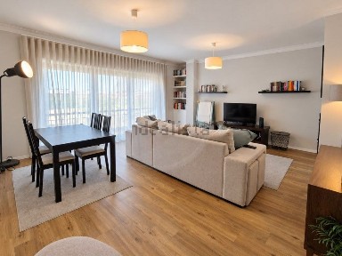 Apartamento T3 à venda na Avenida Bento de Freitas, 549