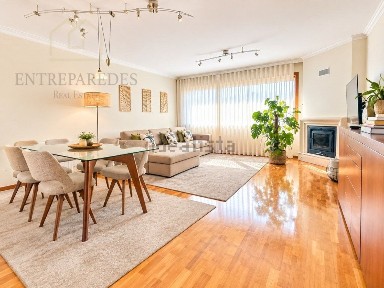 Apartamento T2 à venda na Rua Brito