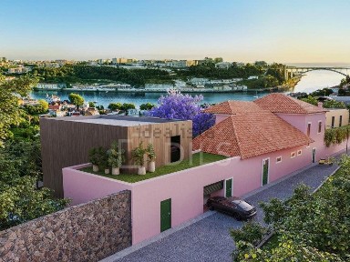Apartamento T3 à venda na Rua da Pena, 193