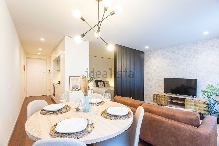 Apartamento T0 à venda na Rua de Miguel Bombarda