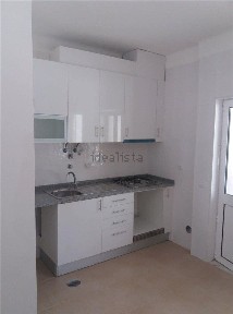 Arrendamento de apartamento T2 na Estrada Eiras
