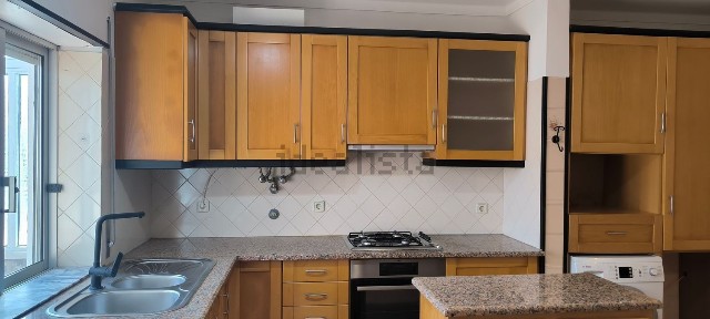 Arrendamento de apartamento T3 na Travessa Cruzeiro
