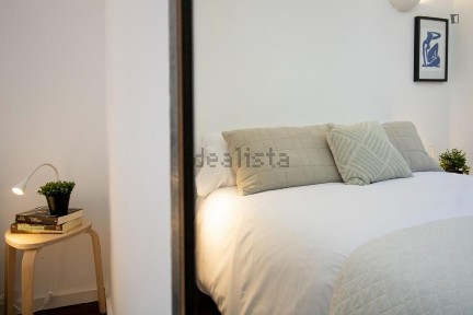 Arrendamento de apartamento T1 na Rua António Vasconcelos