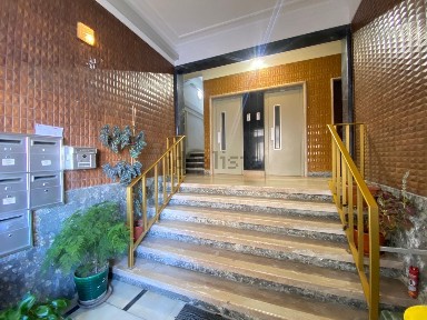 Arrendamento de apartamento T3 na Rua Doutor António Martins