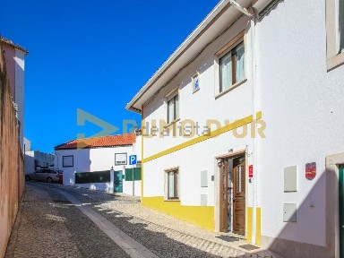 Moradia independente à venda em Calçada Damião de Gois