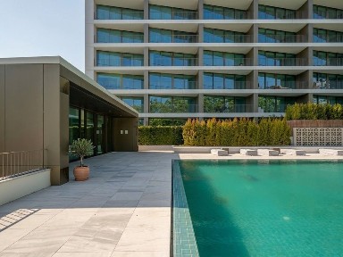 Duplex à venda na Avenida 25 de Abril