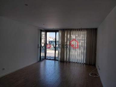 Arrendamento de apartamento T3 em Nossa Senhora Misericórdias