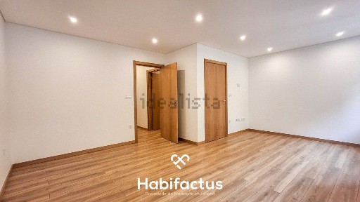 Arrendamento de apartamento T5 no Centro