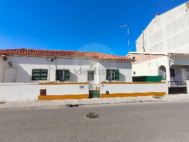 Moradia independente à venda em São João Baptista