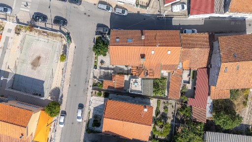 Duplex à venda na Rua Dom Pedro