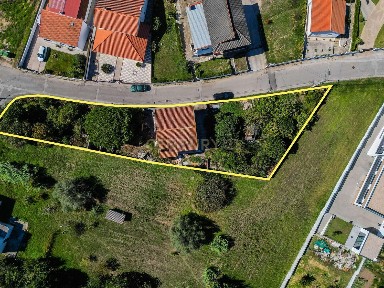 Moradia independente à venda na Rua São José