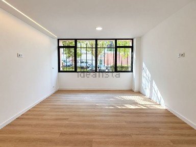 Apartamento T1 à venda na Avenida General Humberto Delgado, 16