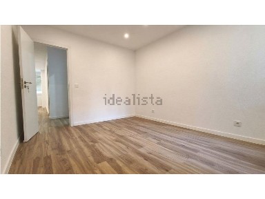 Apartamento T2 à venda na Rua 25 de Abril