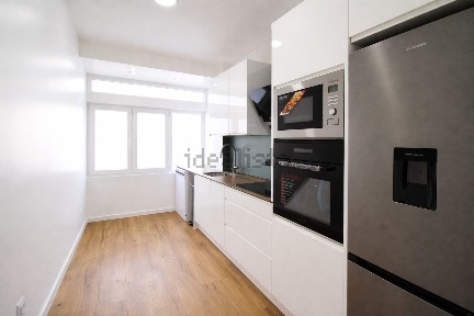 Apartamento T2 à venda na Rua da Quinta do Charquinho
