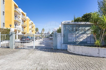 Apartamento T2 à venda na Rua Maria Julieta Simões Valério Silva