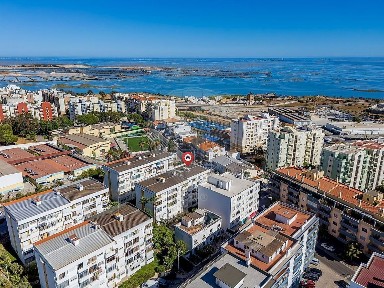 Faro, Alto de Santo António - Bom João - João de Deus, Campo de Flores