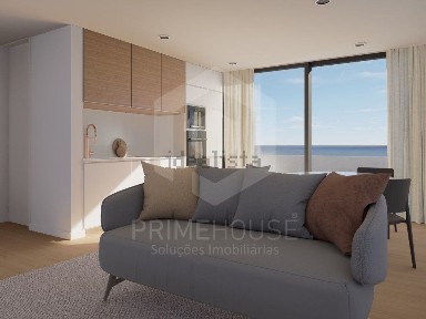 Apartamento T1 à venda na Rua Sacadura Cabral