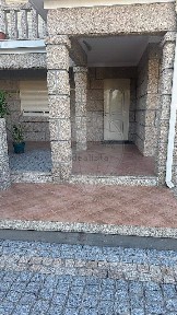 Moradia independente à venda em Mogege
