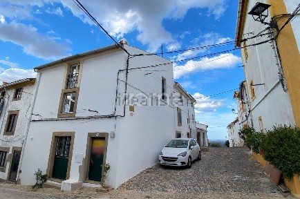 Moradia independente à venda na Rua Corredoura de São Roque s/n