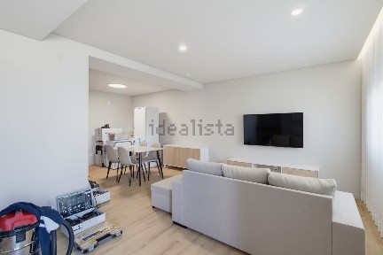 Apartamento T2 à venda em Arcozelo