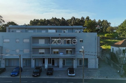 Apartamento T3 à venda em Meixomil