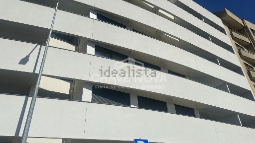 Apartamento T3 à venda na Rua Particular do Meiral