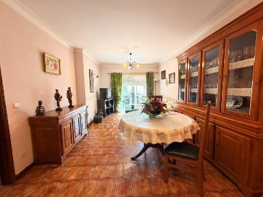 Apartamento T2 à venda na Rua de São Romão