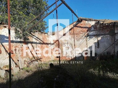 Moradia independente à venda em Salir