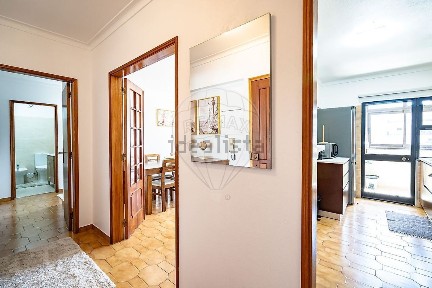 Arrendamento de apartamento T2 na Rua Comend. António de Sousa Freitas