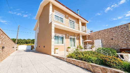 Casa ou moradia à venda na Rua Central