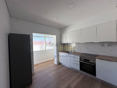 Arrendamento de apartamento T2 na Rua de Moçambique