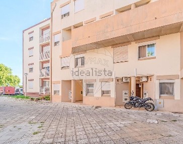Arrendamento de apartamento T2 na Rua Madre Teresa de Calcutá