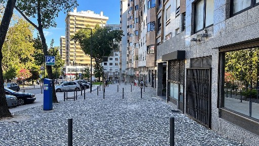 Arrendamento de espaço comercial na Rua Maestro Frederico de Freitas