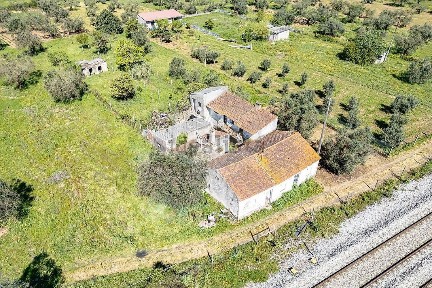 Moradia independente à venda em Souselas e Botão
