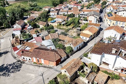 Moradia independente à venda na Rua Carlos Silva