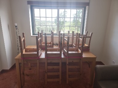 Apartamento T1 à venda na Rua Dr Joaquim Vitor Arnault