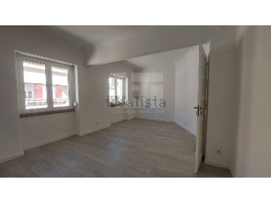 Apartamento T1 à venda na Rua Rui Barbosa, 55