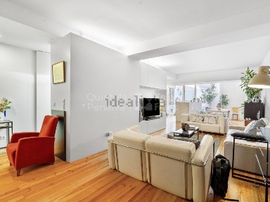 Apartamento T3 à venda no Campo Pequeno